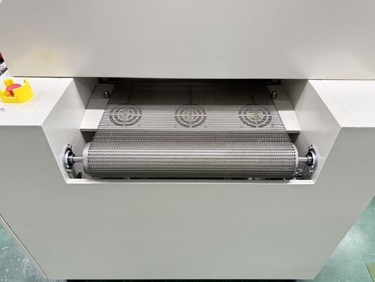 الفرن الصناعي للتجفيف الإشعاعي مع 6 مناطق تسخينية 280 درجة مئوية الحرارة القصوى والتحكم في PID لتجفيف الطلاء