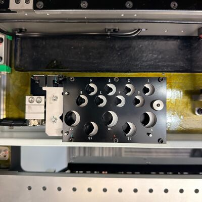 آلة تحديد المواقع و التركيب الكلية لـ PCB SMD ذاتية التشغيل بالكامل مع قاعدة CHM-551