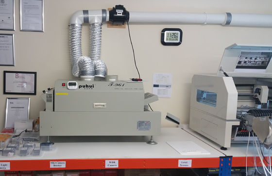 T961 تسخين بالأشعة تحت الحمراء SMT إنحسر فرن 3.5kw 230 * 730mm لحام فرن Puhui T-961